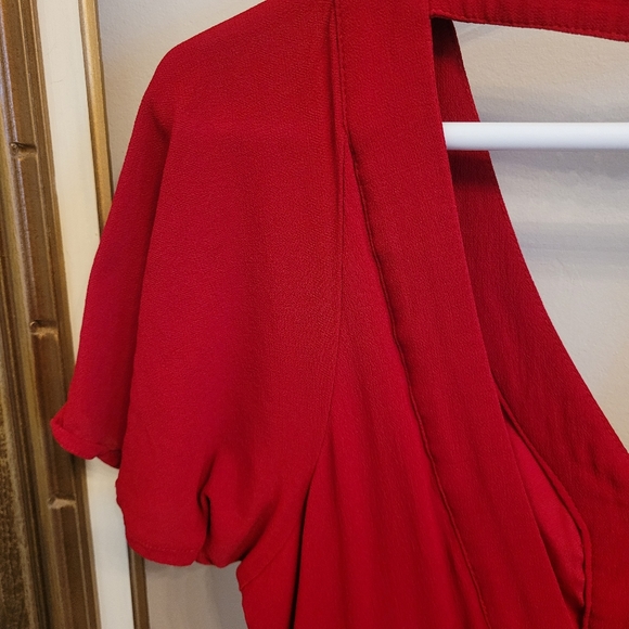 Raspberry red crepe mini dress - Picture 3 of 9